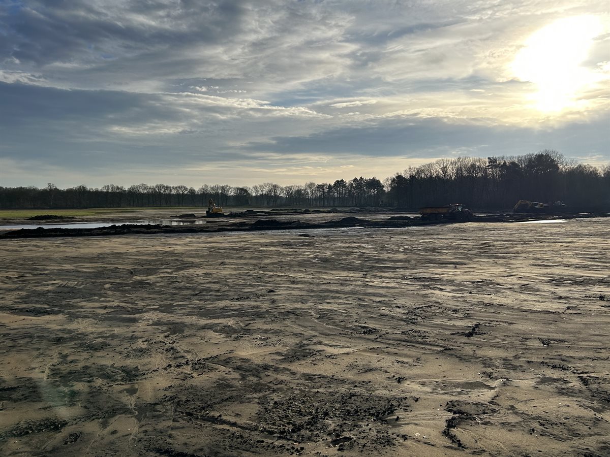 afgraving vlak voor uitkijkheuvel 2